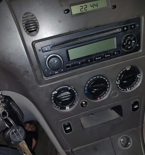 爱丽舍清洗空调的正确方法（享受清新空气）