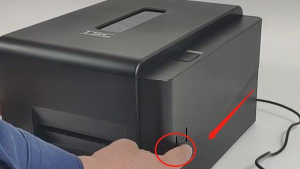 打印机不卷纸的解决方法（如何应对打印机无法卷纸的常见问题）