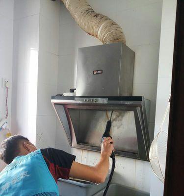 快过年了，油烟机怎么清洗（为保证清洁效果与使用寿命）