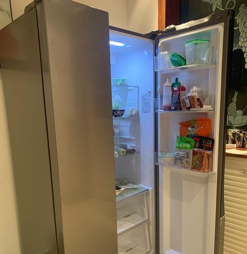 拜拜冰箱异味，让你的食物更加清新（除味小妙招）