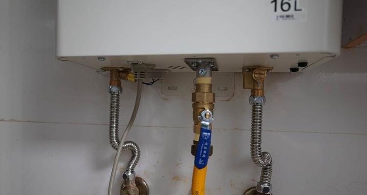 解决热水器水压小出冷水的方法（让你的热水器重新恢复正常供水）