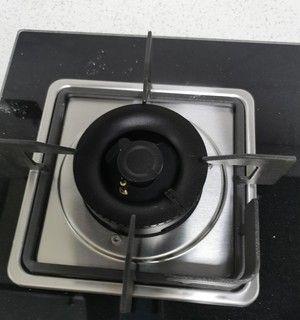 应对燃气灶不关的情况（保障家庭安全）