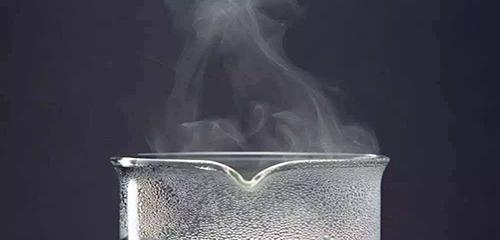 如何快速化冰的技巧及方法（以冰箱结冰为例）