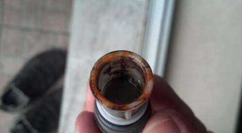 电热水器滤网清洗方法（简单易行的清洗步骤）
