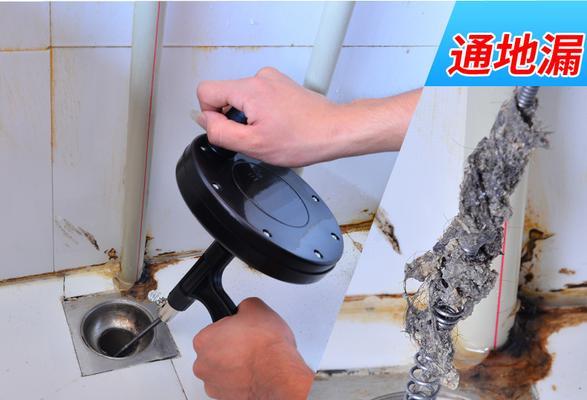 马桶异物卡住（解决马桶堵塞问题的简便有效措施）