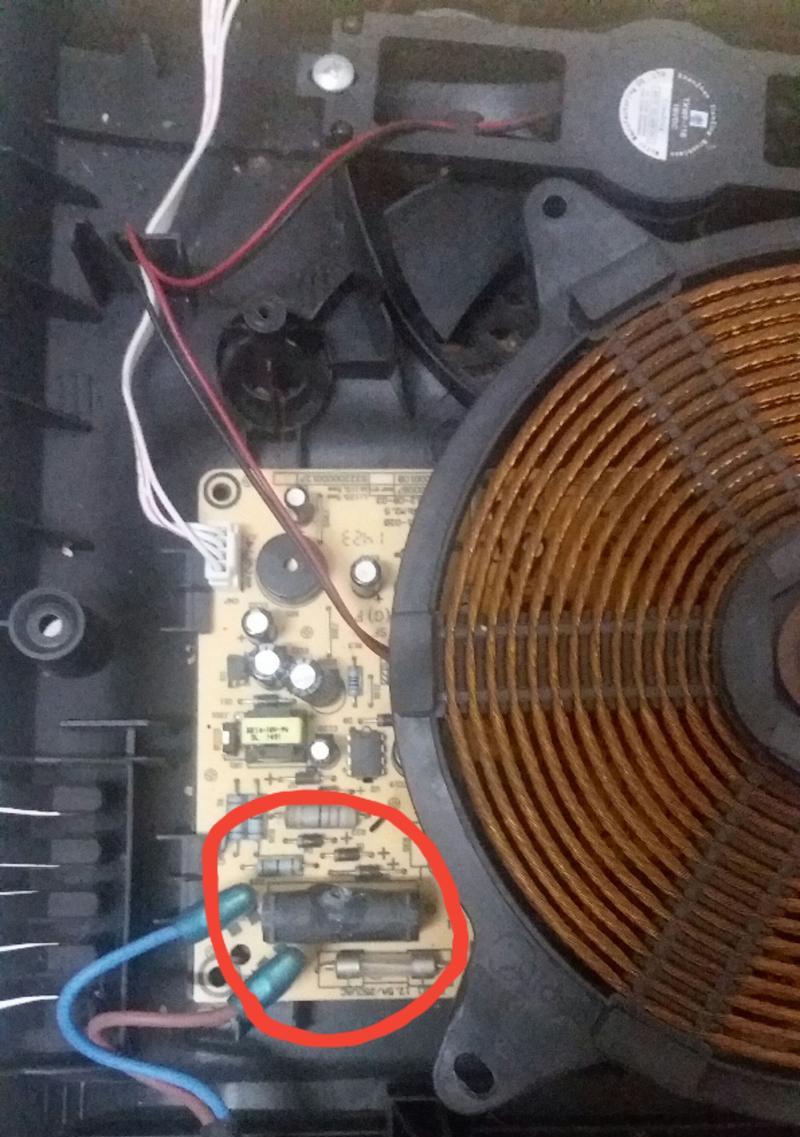 电磁炉整流器短路的修复方法（解决电磁炉整流器短路问题的实用指南）