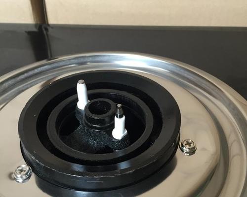 燃气灶出现水锈该如何处理？有效清洁方法是什么？