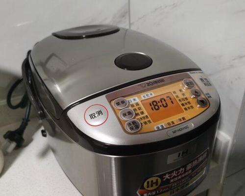 电饭煲煮饭出现焦糊感是什么原因？如何解决？