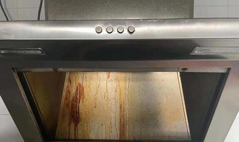 油烟机底座不拆卸清洗方法？如何保持清洁效果？