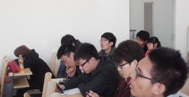 老师忘关手机投影仪怎么办？如何快速解决尴尬局面？