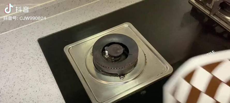 燃气灶出水太小怎么回事？如何快速解决？