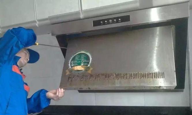 油烟机清洗技巧有哪些？如何做到不伤手？