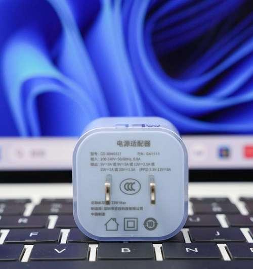 充电器连接后手机震动不开机的原因是什么？