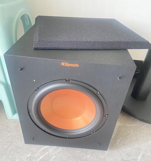 带有低音炮的音箱名称是什么？
