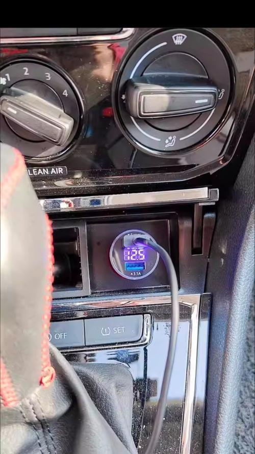 车载3头充电器使用方法是什么？