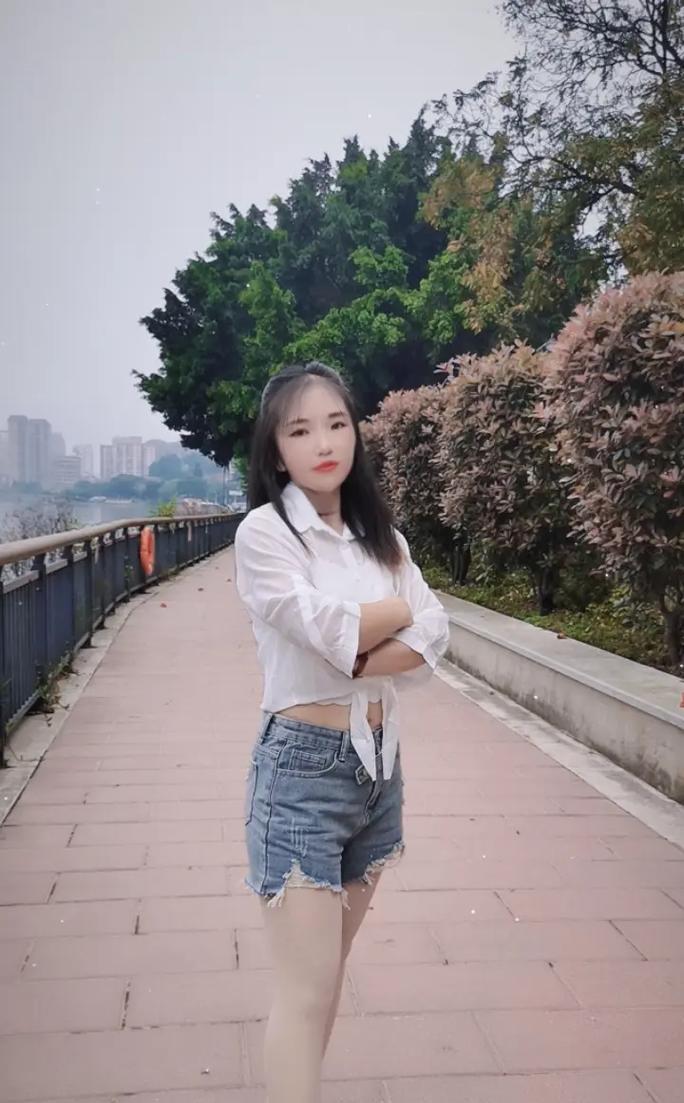 怎么用相机拍出特效美颜好看？有哪些拍摄技巧？