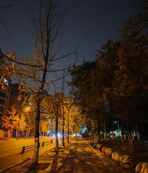 小米手机晚上如何拍摄车辆？夜间拍摄技巧有哪些？