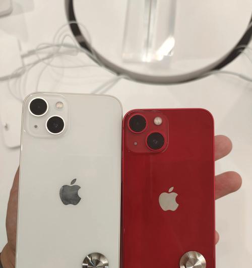 红色像平板的小电视机叫什么？品牌和型号是什么？